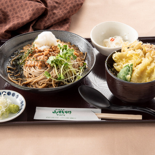 戸隠蕎麦「山故郷」